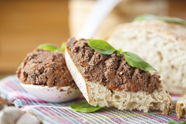 pate with bread