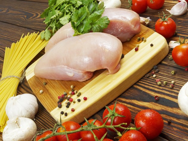 chicken breast with vegetables and spaghetti