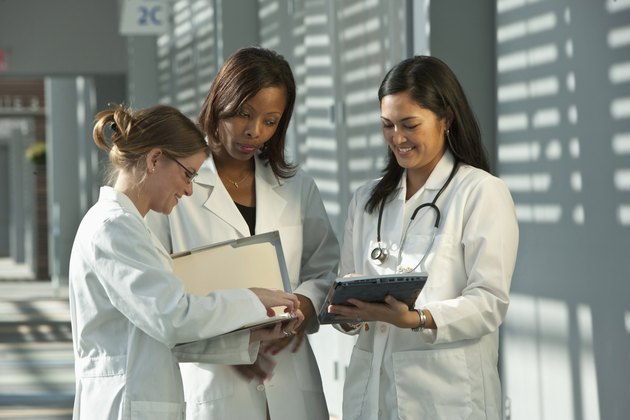 Three Doctors in Hall