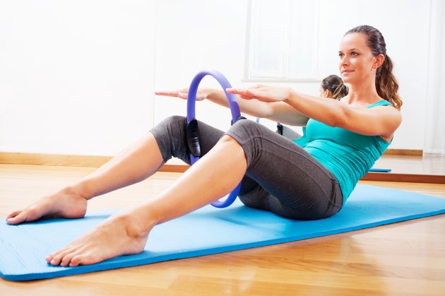 exercises-to-do-with-the-pilates-magic-circle-livestrong