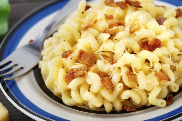 Mac and cheese with bacon