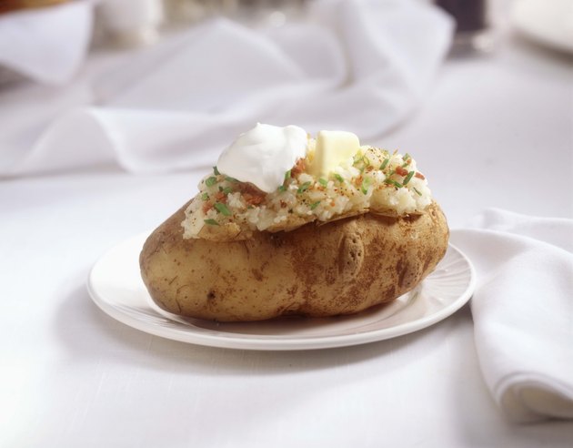 Baked potato with sour cream