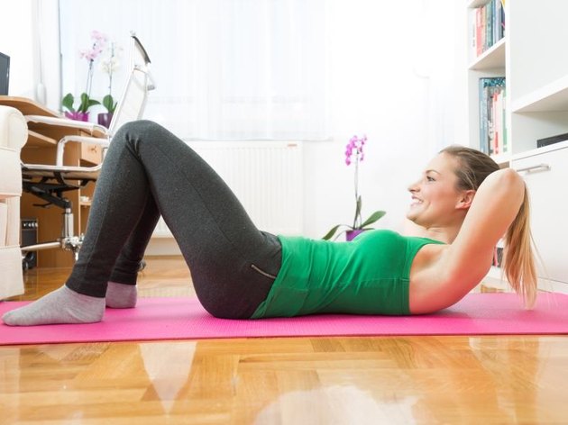How to Do Sit-Ups Without Hurting Your Tailbone