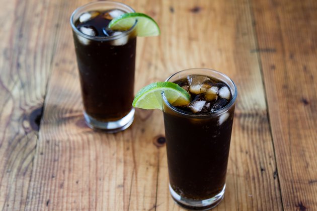 soda whit ice and lime