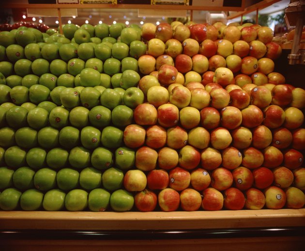 Variety of apples in grocery store
