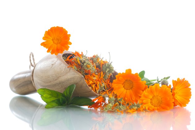 dried calendula