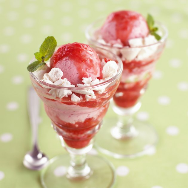 Two ice cream sundaes, close up