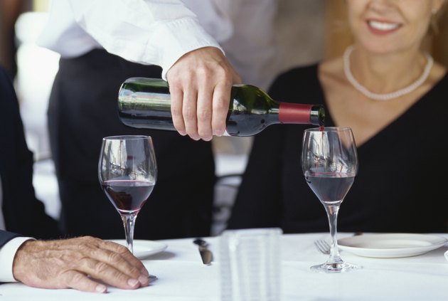 Wine Allergy Symptoms | Livestrong.com