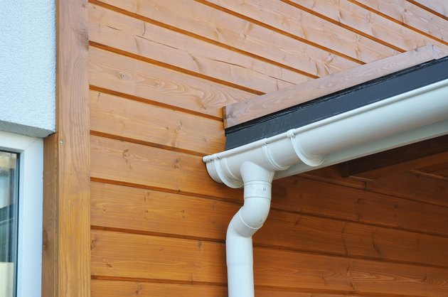 Problem areas for rain gutter waterproofing