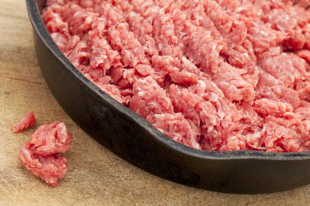 raw ground bison (buffalo) meat