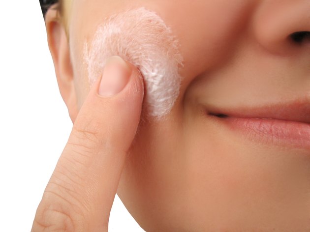 face moisturizer
