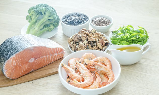 Plant-based and animal sources of Omega-3 acids