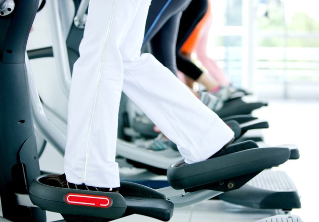 gym people on x-trainers