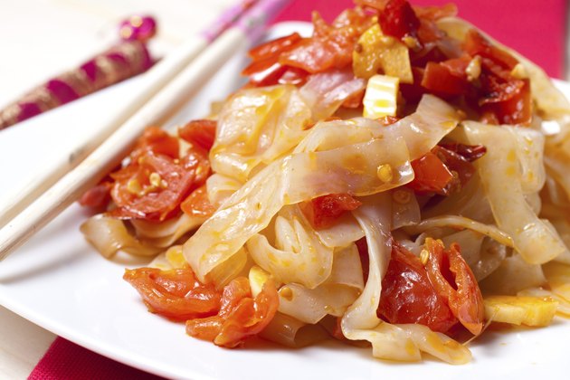 Shirataki Noodles with tomato sauce