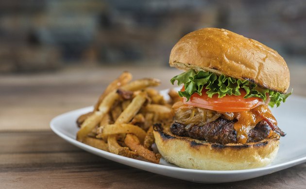Pub Cheeseburger