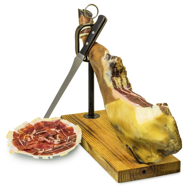 Iberian ham and slices