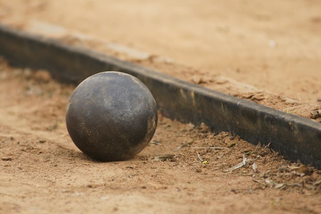 What is the Weight of a Shot Put? | Livestrong.com