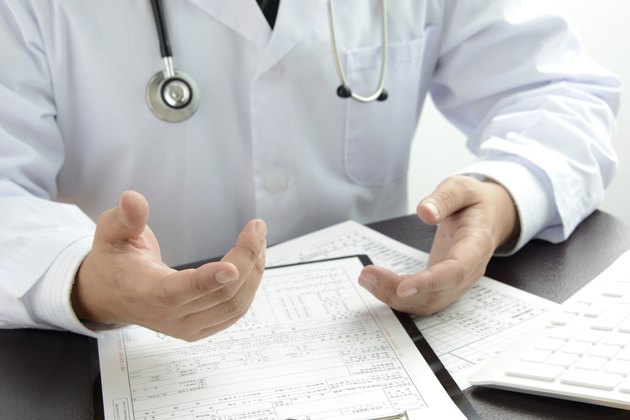 Doctor explaining for patients