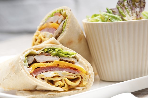 club sandwich pita bread roll
