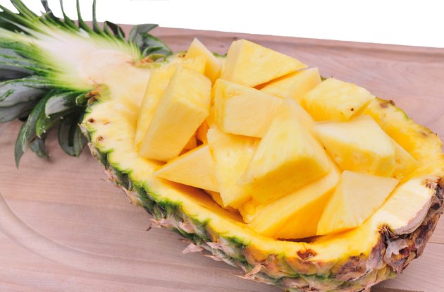 pineapple display