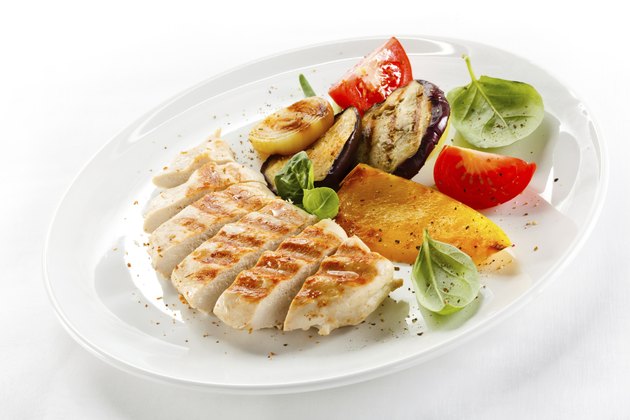Grilled white meat and vegetables
