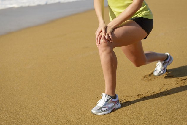 Runner stretching and knee pain