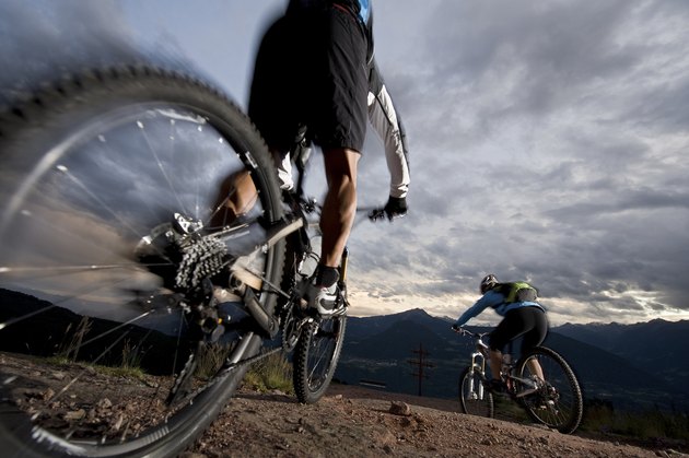 Mountainbike / Mountainbiking by night