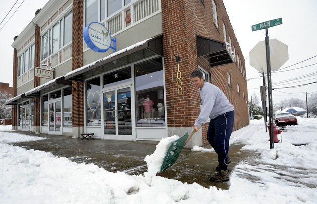 Major Winter Storm Cripples North Carolina