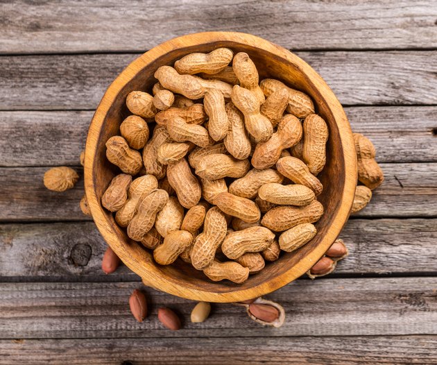 peanuts-and-gout-livestrong