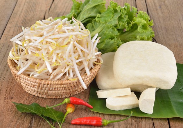 sprout and tofu vegetarian food