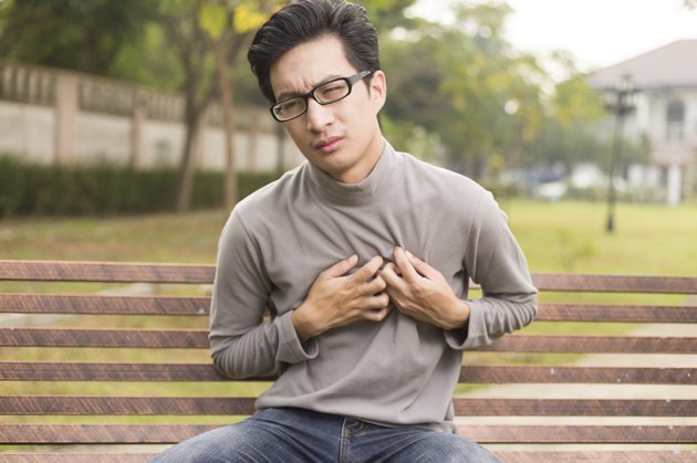 Man has chest pain at park