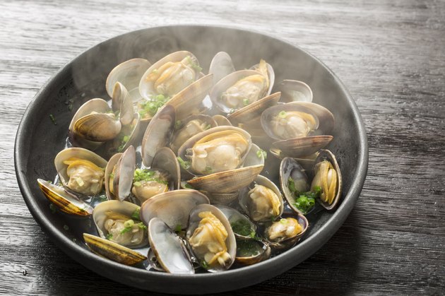 Steamed clams