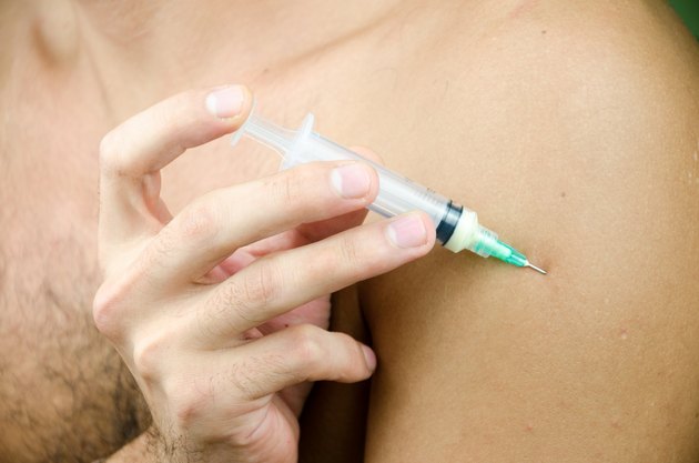 how to give a vitamin b12 injection in the arm