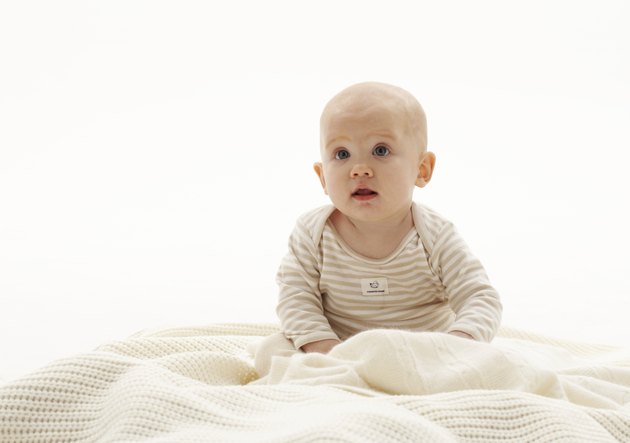 understanding-children-s-attachment-to-security-blankets-livestrong