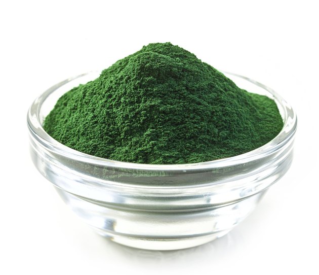 bowl of spirulina algae powder