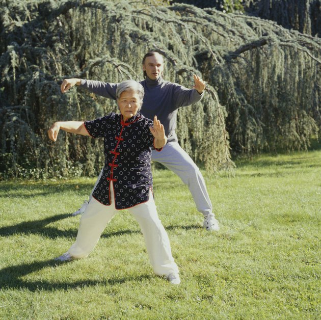 The Best Tai Chi DVDs for Beginners | Livestrong.com