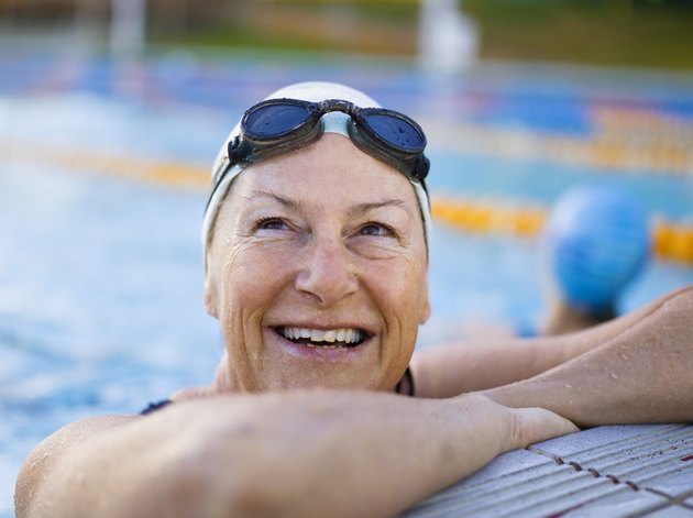 How to Swim With Hip Pain | Livestrong.com