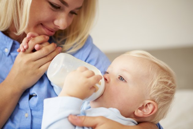 Whole Milk, Infant Gas & Upset Stomach | Livestrong.com