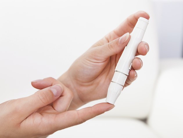 Blood sugar level testing machine