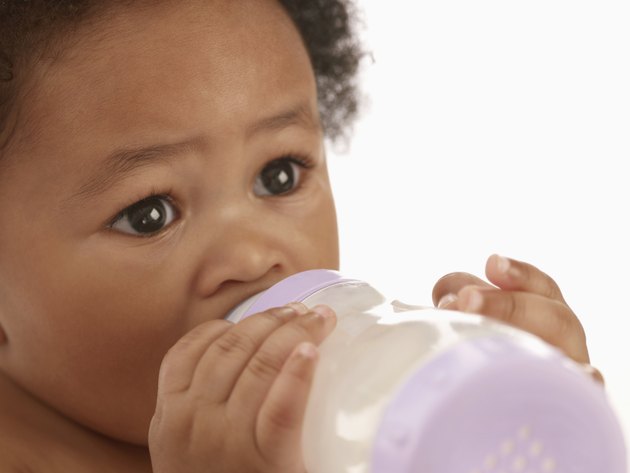 Baby drinking bottle