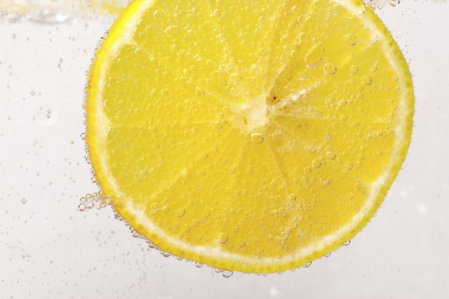 citrus squeezer with lemons
