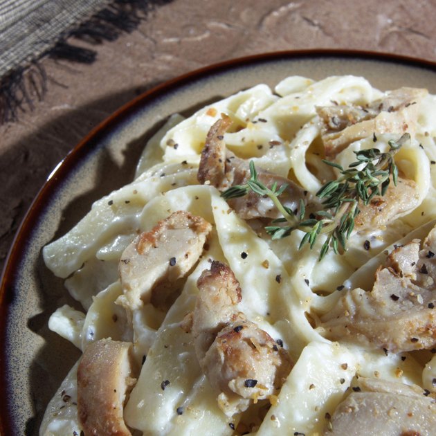Chicken Fettuccini Alfredo