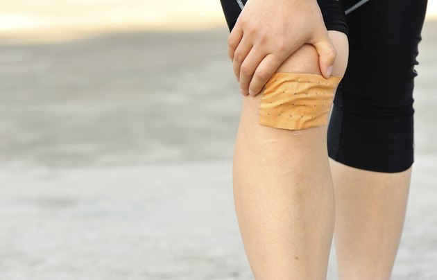 sports injured knee