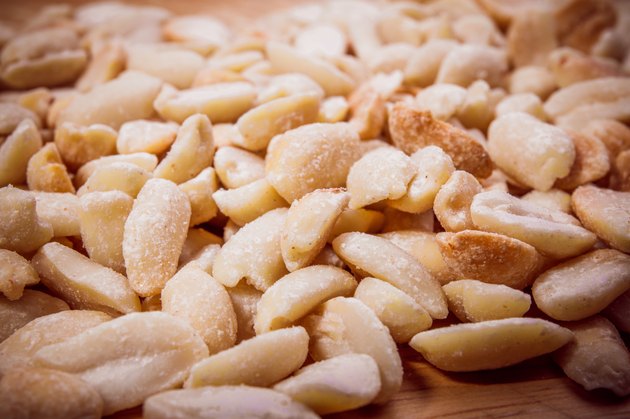 can-salted-peanuts-make-my-blood-sugar-rise-livestrong