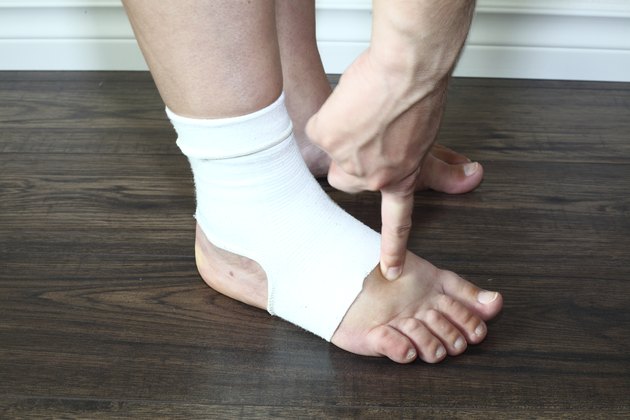 wollen foot in compression sock during pregnancy