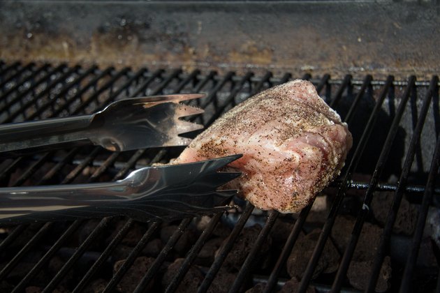 How to Indirectly Cook Pork Tenderloin on a Gas Grill | Livestrong.com