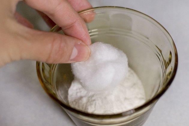 can-you-use-baking-soda-for-itching-skin-livestrong