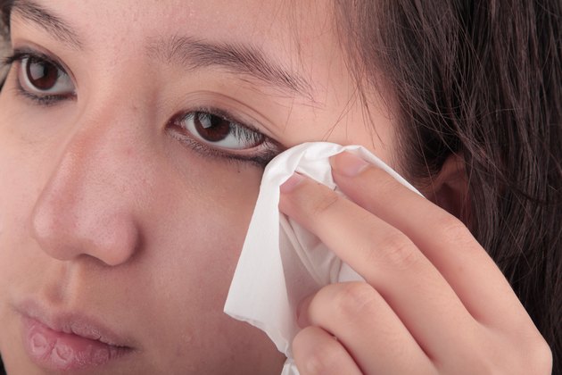 How To Reduce Puffy Eyes From Crying