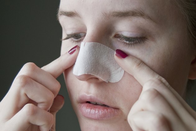 How to Remove Clogged Pores on the Nose | Livestrong.com