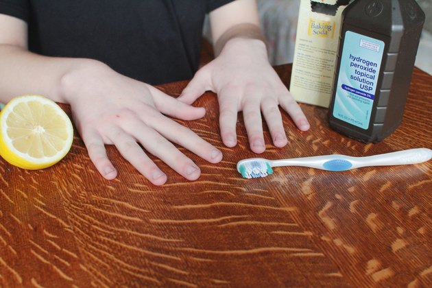 natural-ways-to-whiten-underneath-nails-livestrong